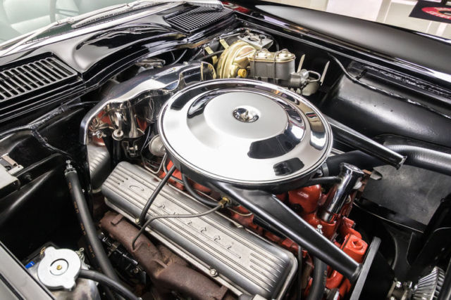 1965 Chevrolet Corvette Convertible - photo 3