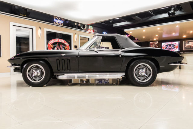 1965 Chevrolet Corvette Convertible - photo 6