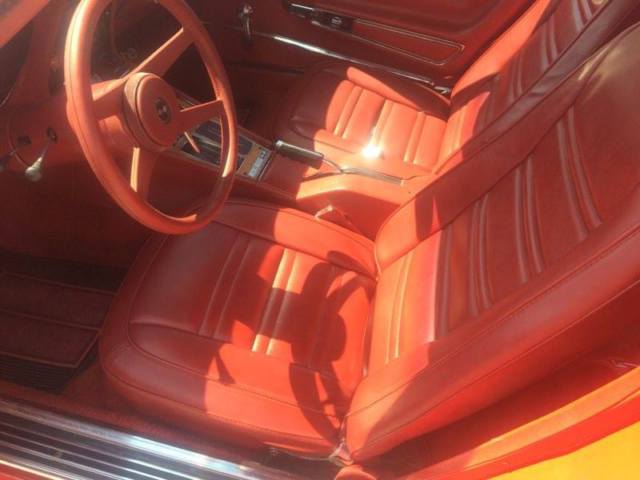 1976 Chevrolet Corvette Standard, Like new condition - photo 3