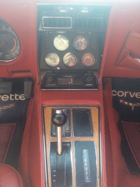 1976 Chevrolet Corvette Standard, Like new condition - photo 7