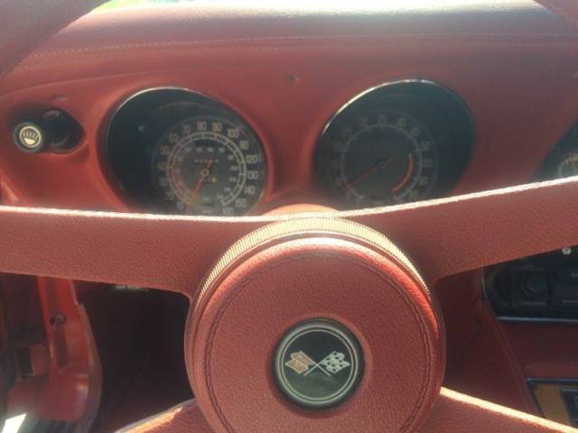 1976 Chevrolet Corvette Standard, Like new condition - photo 9