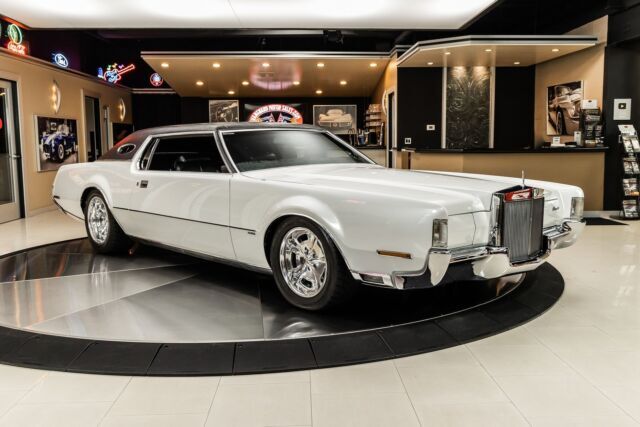 1972 Lincoln Continental Custom - photo 11