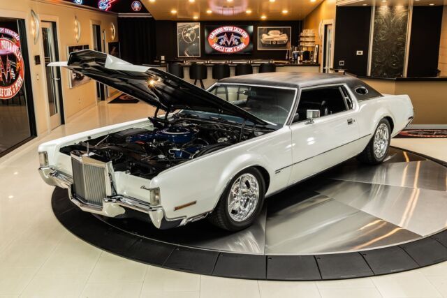 1972 Lincoln Continental Custom - photo 8
