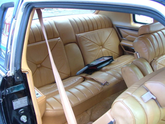1977 Lincoln Town Car - photo 8