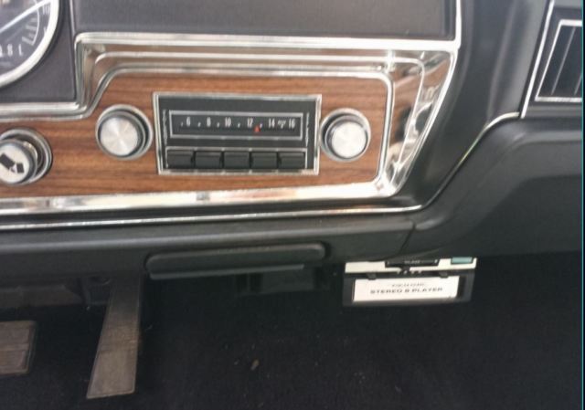 1974 Pontiac Le Mans Sport Coupe - photo 2