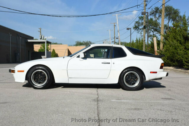 1983 Porsche 944 - photo 3