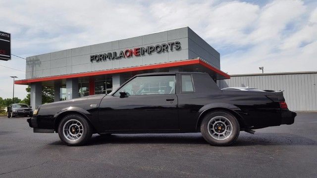 1987 Buick Regal Grand National - photo 2