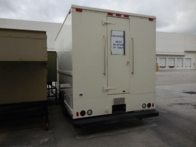 1989 Ford E-Series Van E-350 Dully - photo 2