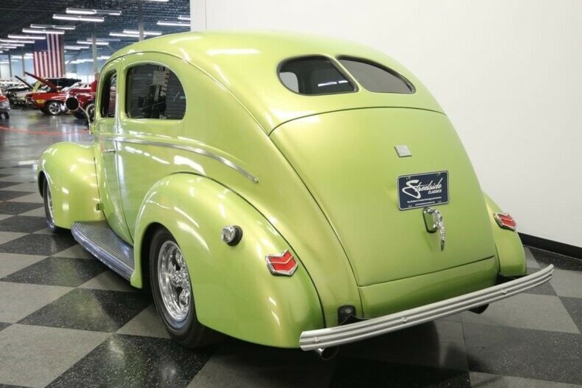 1940 Ford Tudor Streetrod - photo 10