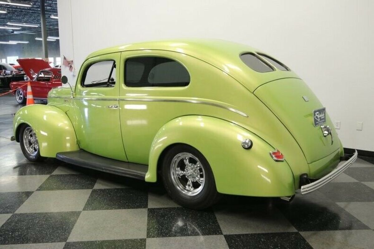 1940 Ford Tudor Streetrod - photo 9
