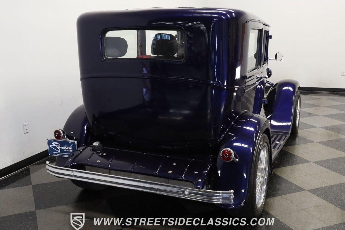 1928 Oldsmobile Sedan Streetrod - photo 10