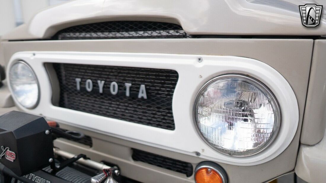 1969 Toyota Land Cruiser FJ40 - photo 12