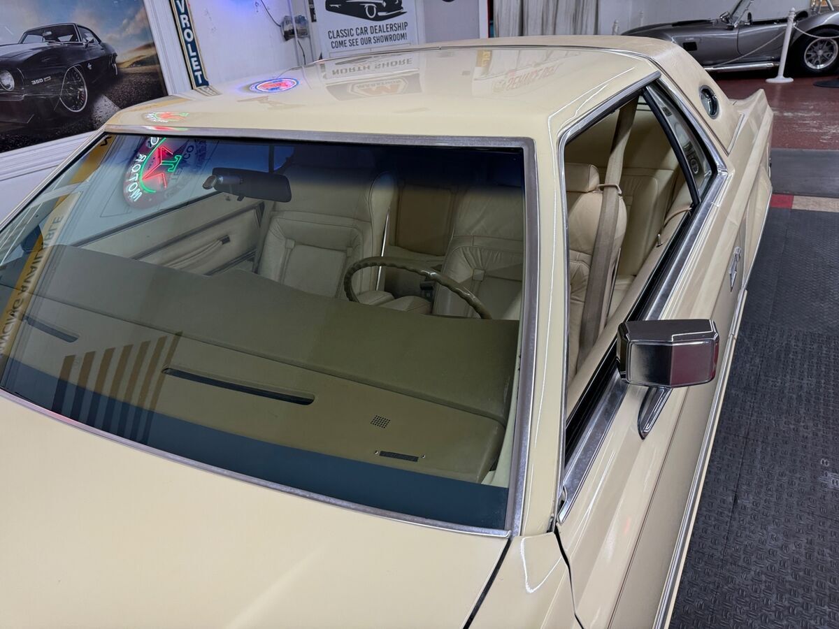 1979 Lincoln Mark Series - VERY LOW MILES - CLEAN SOUTHERN CAR -SEE VIDEO - photo 10