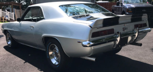 1969 Chevrolet Camaro Z-28 - photo 3