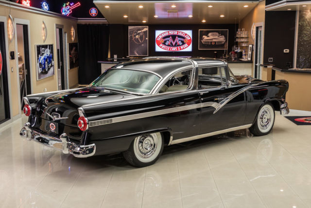 1956 Ford Crown Victoria - photo 12