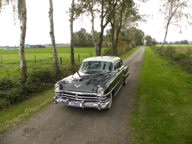 1953 Chrysler New Yorker 2 door coupe - photo 4