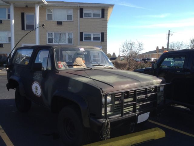 CUCV CHEVROLET D10 MILITARY CHEVY BLAZER 1985 - $12500 (NORRIDGE) 1984 Chevrolet Blazer