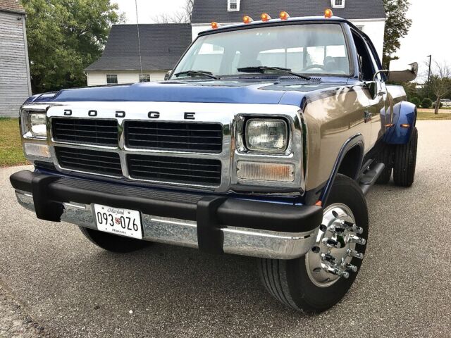 CUMMINS TURBO DIESEL 5 SPEED DUALLY LE EXTENDED CAB BUCKETS FACTORY TACH CAMPERS 1993 Dodge Ram 3500 LE