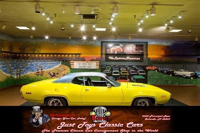 Curious Yellow Plymouth Road Runner with 1,200 Miles available now! 1971 Plymouth Road Runner --