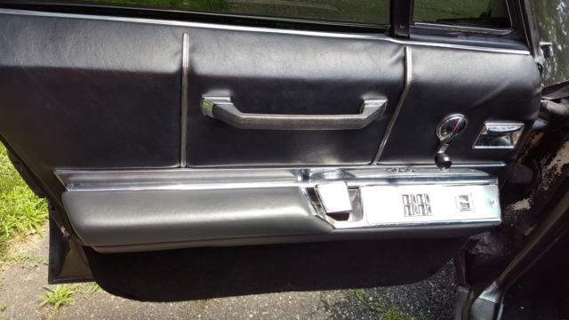 1967 Cadillac DeVille shaved 4 door coupe - photo 11