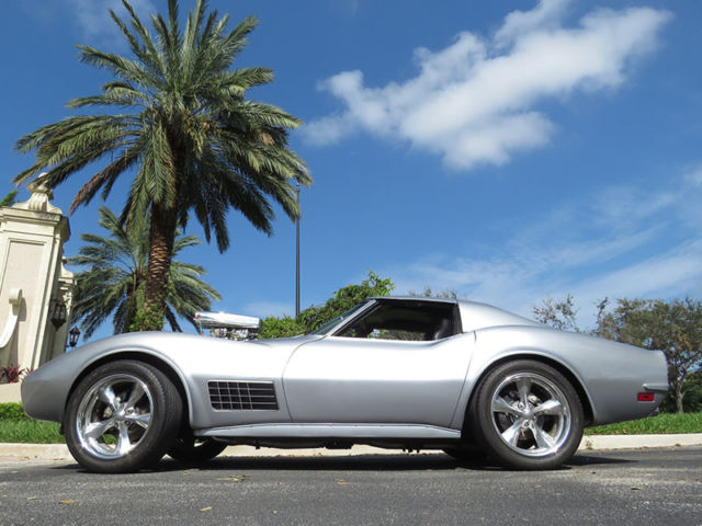 1971 Chevrolet Corvette Coupe, T-Tops - photo 4