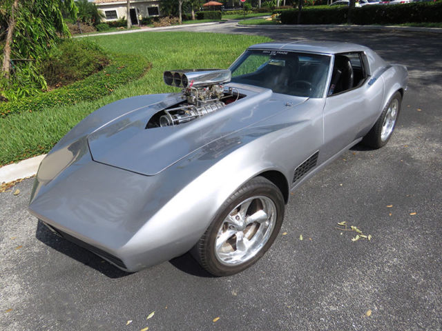 1971 Chevrolet Corvette Coupe, T-Tops - photo 2