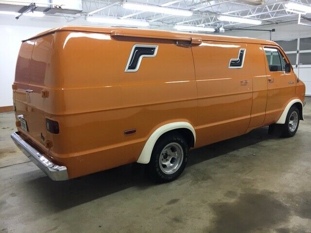 1976 Dodge B200 Van - photo 3