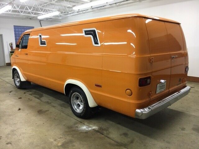 1976 Dodge B200 Van - photo 6