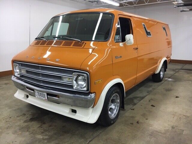 1976 Dodge B200 Van - photo 9