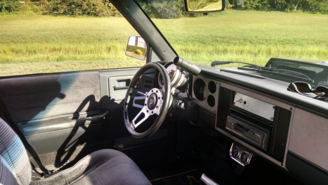 1985 Chevrolet S-10 Custom - photo 11
