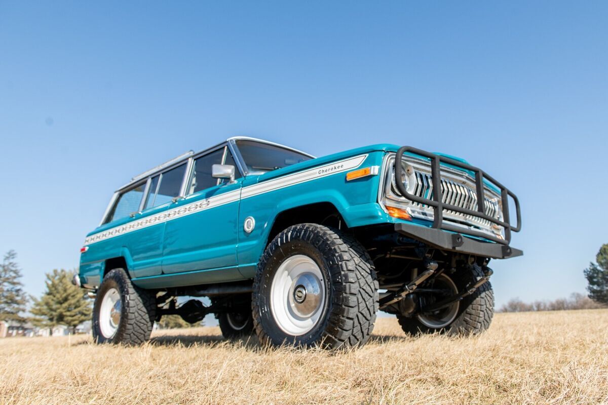 1987 Jeep Grand Wagoneer - photo 10
