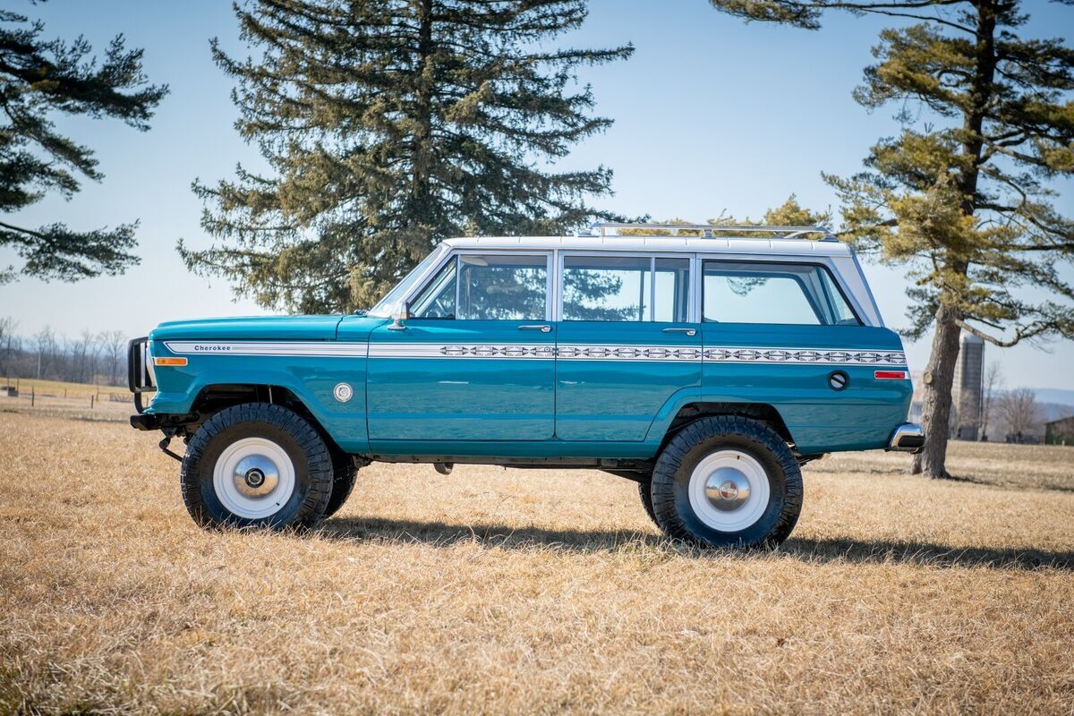 1987 Jeep Grand Wagoneer - photo 3