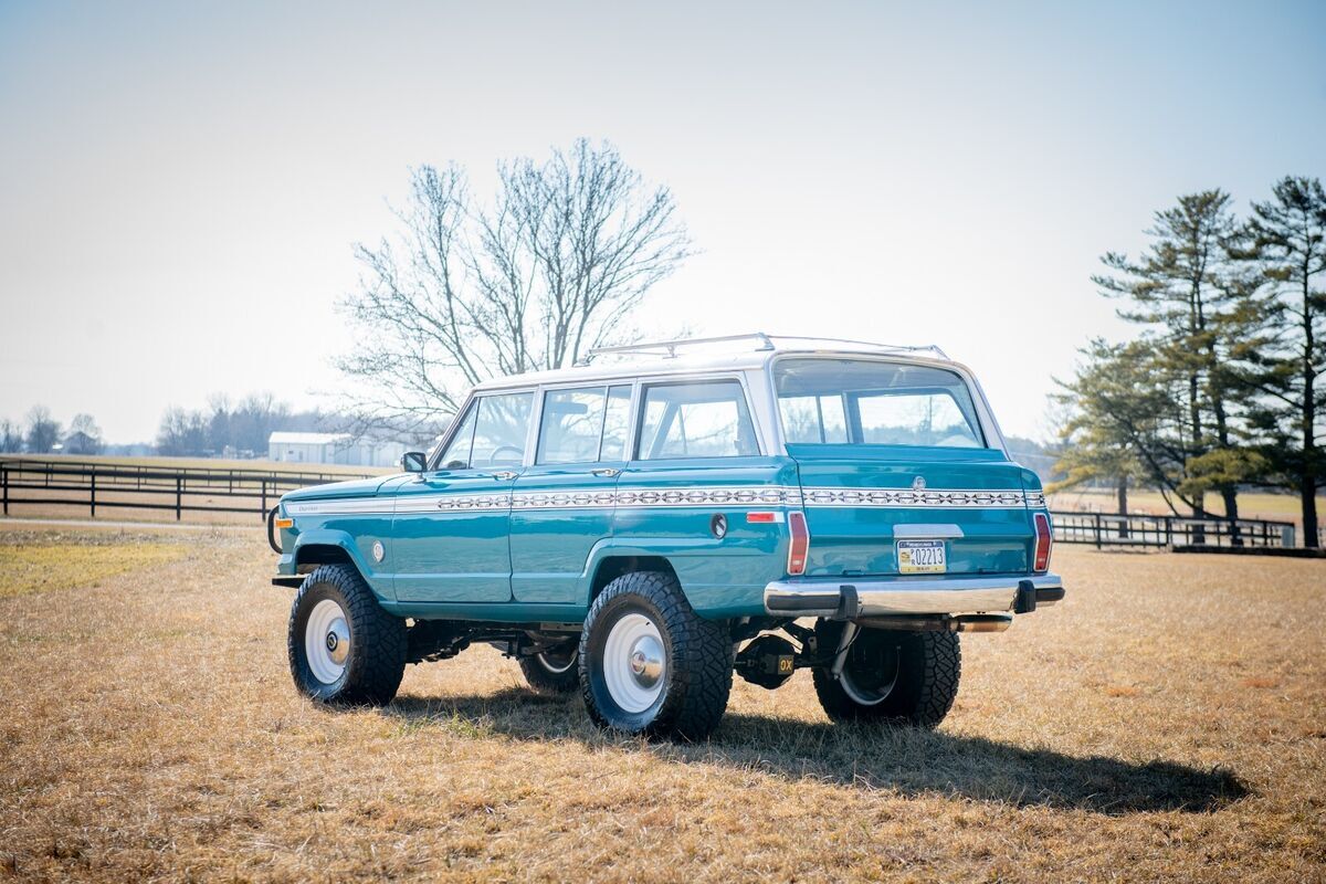 1987 Jeep Grand Wagoneer - photo 4