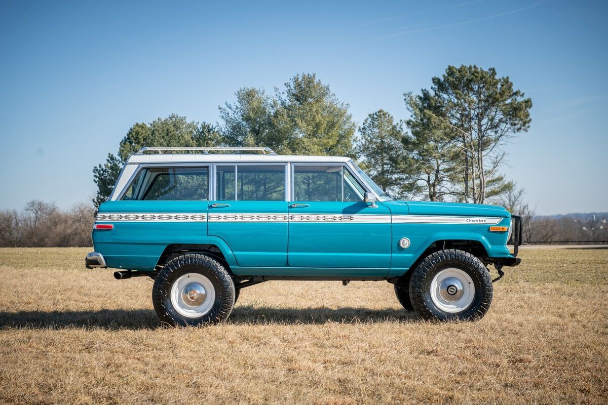 1987 Jeep Grand Wagoneer - photo 7