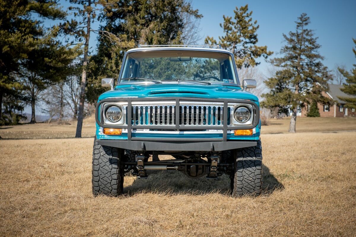 1987 Jeep Grand Wagoneer - photo 9