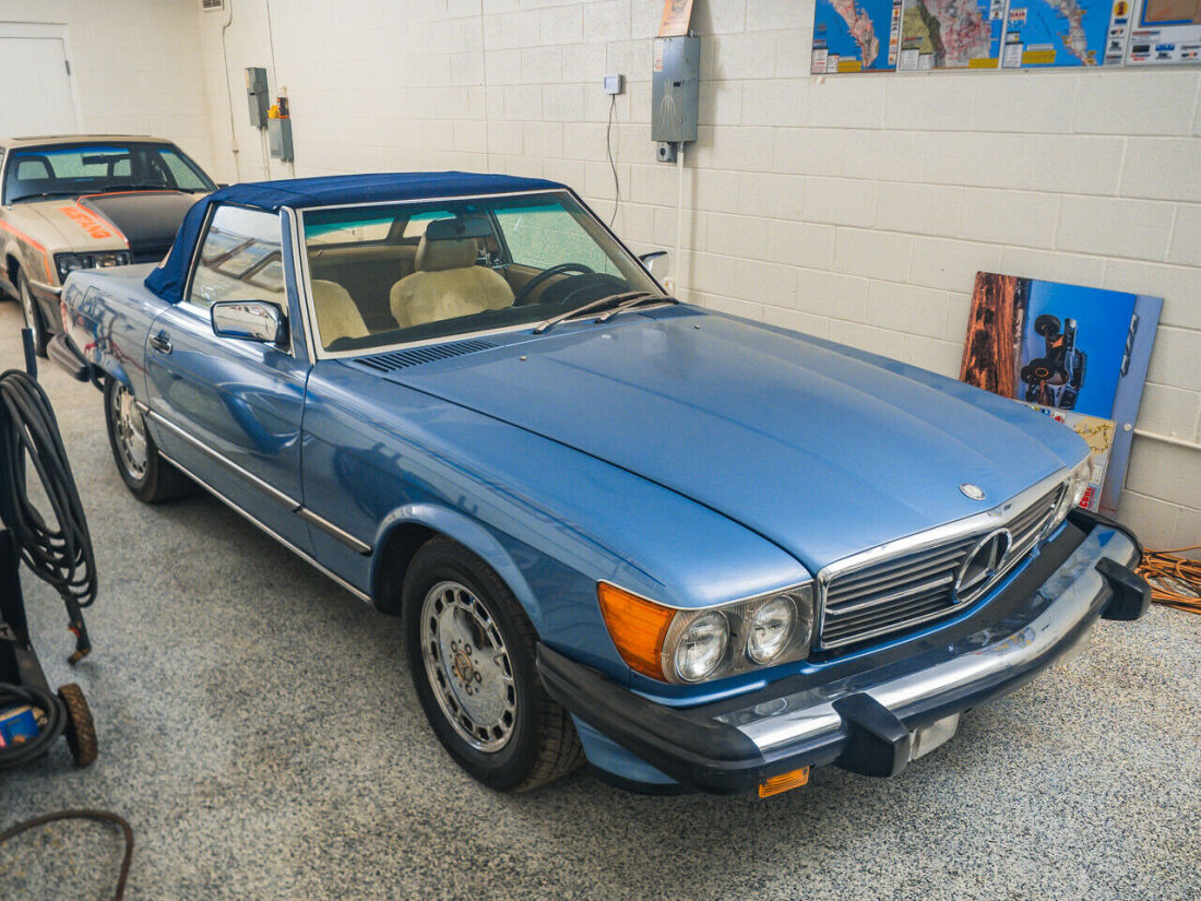Custom 1987 Mercedes Benz 560SL Diamond Blue Metallic R107 Gold Edition Roadster 1987 Mercedes-Benz SL-Class