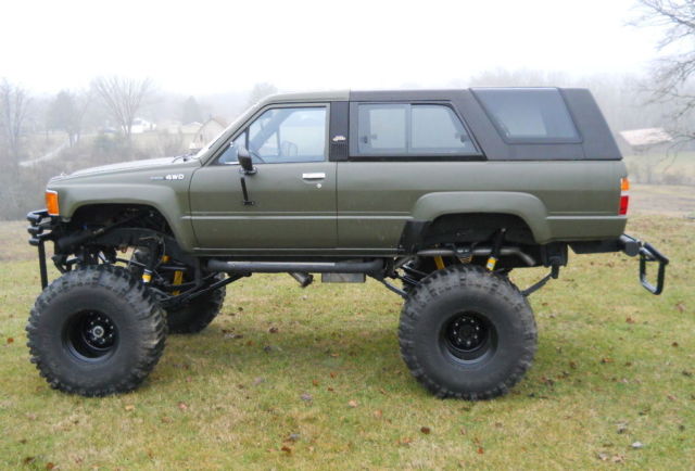 1988 Toyota 4Runner SR5 Sport Utility 2-Door - photo 4