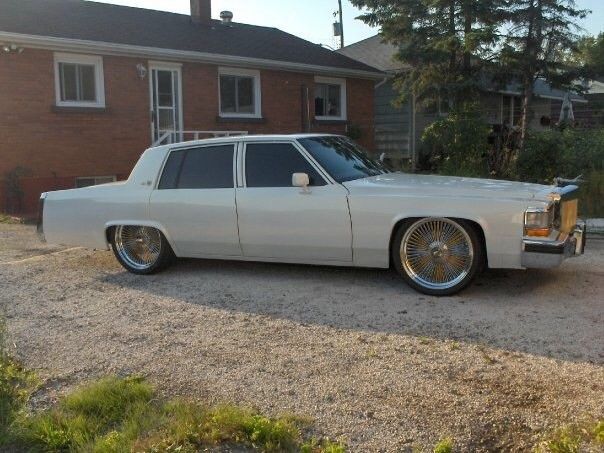 1980 Cadillac Brougham - photo 2