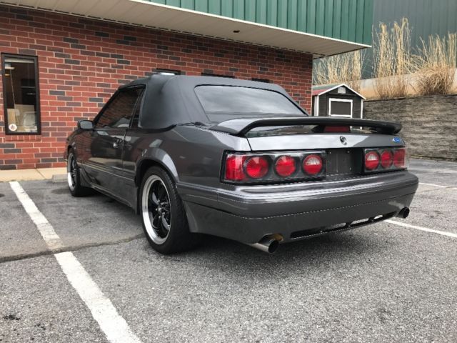 1991 Ford Mustang LX 5.0 Convertible - photo 2