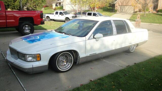 CUSTOM 1993 CADILLAC FLEETWOOD BROUGHAM LOW RIDER TRU SPOKES $30K INVESTED! 1993 Cadillac Fleetwood BROUGHAM