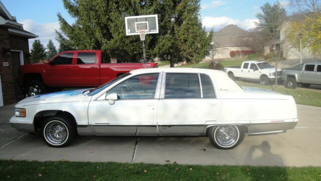 1993 Cadillac Fleetwood BROUGHAM - photo 9