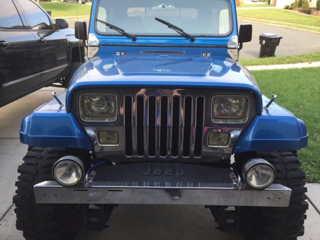 1993 Jeep Wrangler Base Sport Utility 2-Door - photo 2
