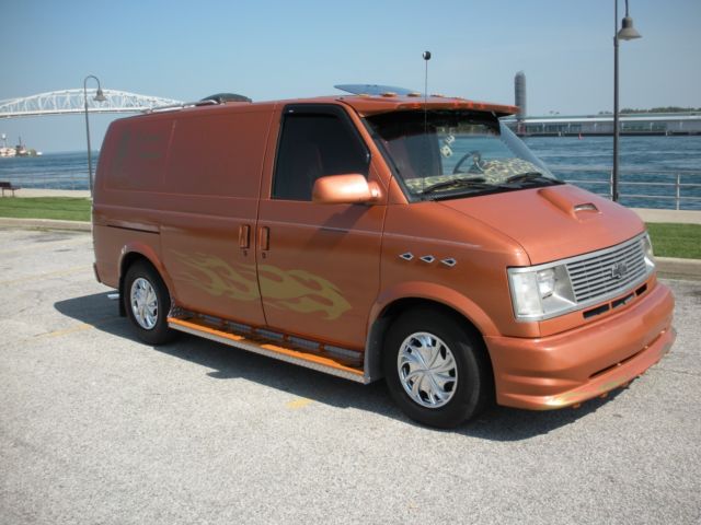Custom 1994 Chevrolet Astro Van - Show Van 1994 Chevrolet Astro