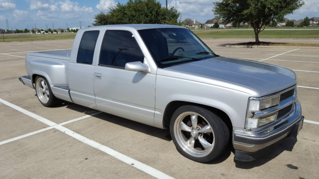 Custom, 383 Stroker Crate Motor, 4/6 drop, Torque Thrust Wheels, Stereo System 1992 GMC Sierra 1500 1500