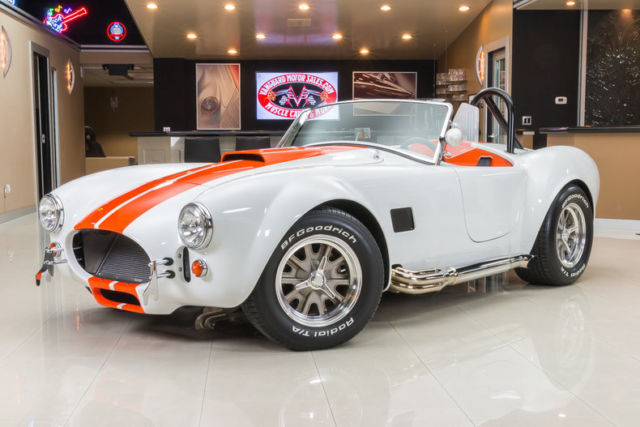 Custom! 410ci Bored & Stroked Dart V8, Tremec 5-Speed Manual, Ford 8.8 Rear End! 1965 Shelby Cobra