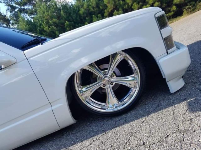 1990 Chevrolet Silverado 1500 Sport - photo 3