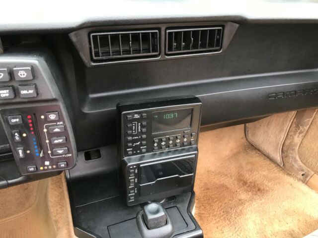 1984 Chevrolet Camaro Berlinetta 2dr Hatchback - photo 13