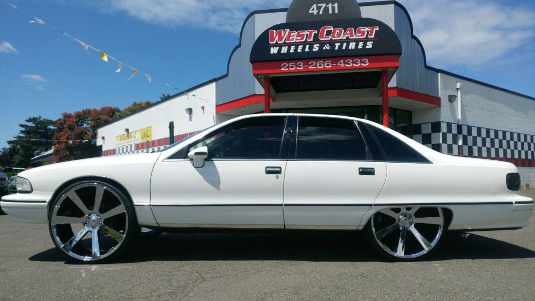 Custom Bubble,AirRide,26in Asanti,Beats,TVs,Leather n Suede,88k Miles,Clean 1992 Chevrolet Caprice Beautiful Mint Condition Toy