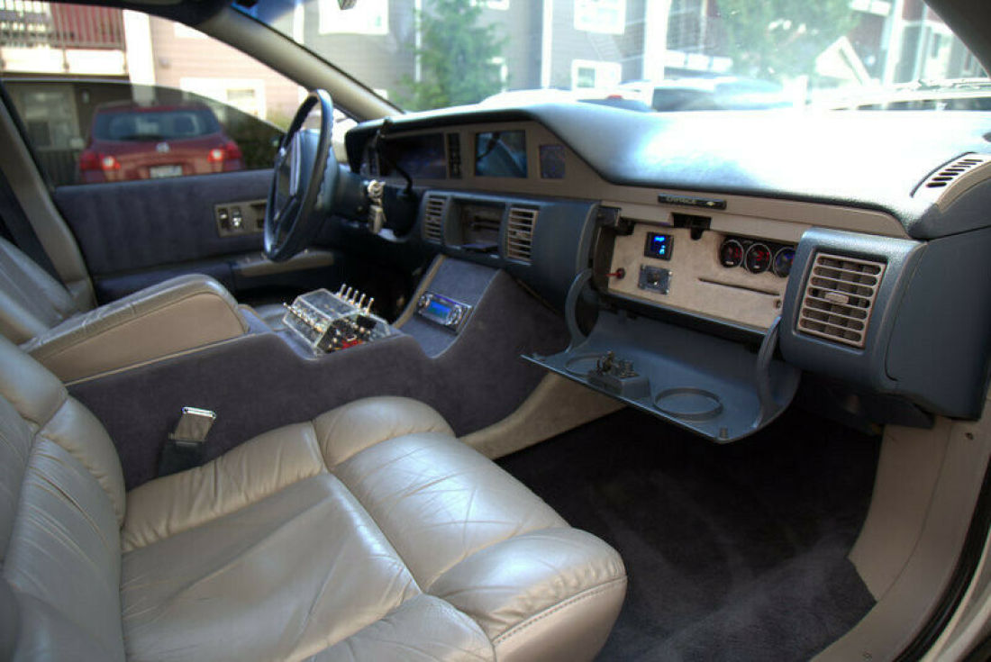 1992 Chevrolet Caprice Beautiful Mint Condition Toy - photo 12