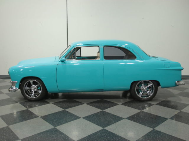 1950 Ford 2 Door Sedan - photo 2